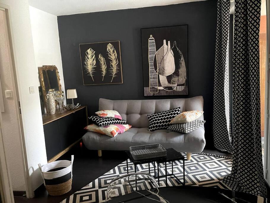Le Chic Apartment Lourdes Exterior photo